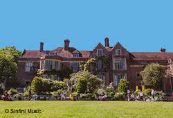 Eindrucksvoller Musiksommer an der englischen Südküste – Glyndebourne Festival feiert 80. Jubiläum 2014 Bild: Eindrucksvoller Musiksommer an der englischen Südküste – Glyndebourne Festival feiert 80. Jubiläum 2014