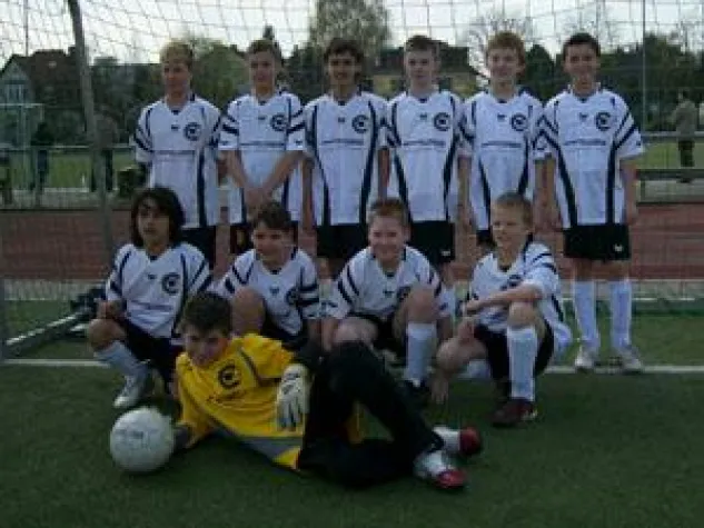 Bild: Concordia Wilhelmsruh 1895 - Mit neuen Trikots an die Tabellenspitze