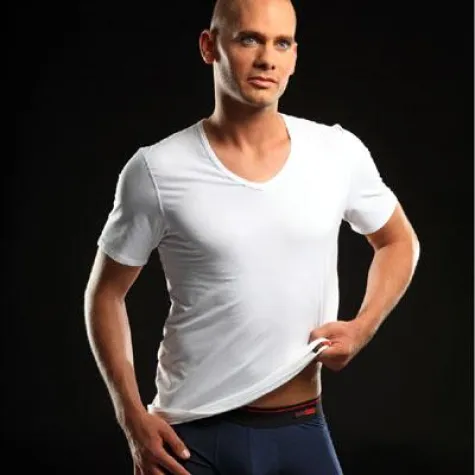 Das perfekte Business-Unterhemd Bild: Das perfekte Business-Unterhemd