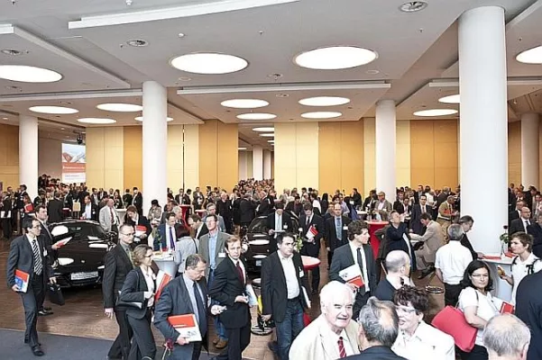 Zukunft im Blick – Zukunft im Griff Bild: Zukunft im Blick – Zukunft im Griff