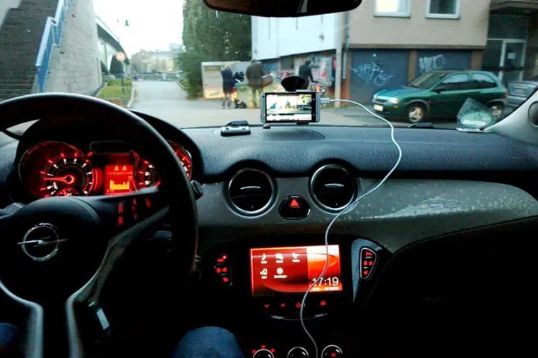 Bild: Der Opel Adam im Test: Internet im Auto