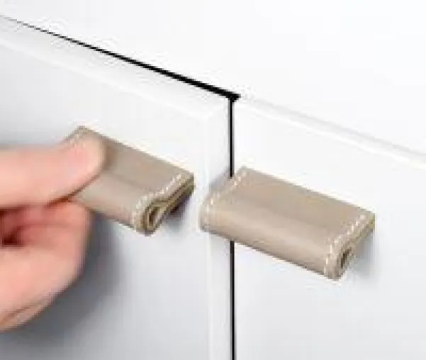 Bild: minimaro: Hochwertige Design-Ledergriffe zur individuellen Veredelung von Möbelfronten
