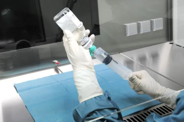 Bild: Apotheke der Zentralklinik Bad Berka nimmt neues Zytostatikalabor in Betrieb