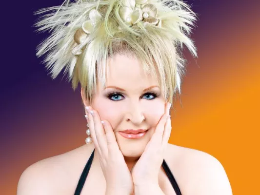 Bild: Daphne de Luxe bringt das pralle Leben nach Darmstadt