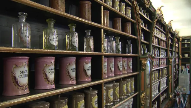 Bild: „Pillen, Pulver, Salben“ - Vom Kräutergarten zur Gentechnologie