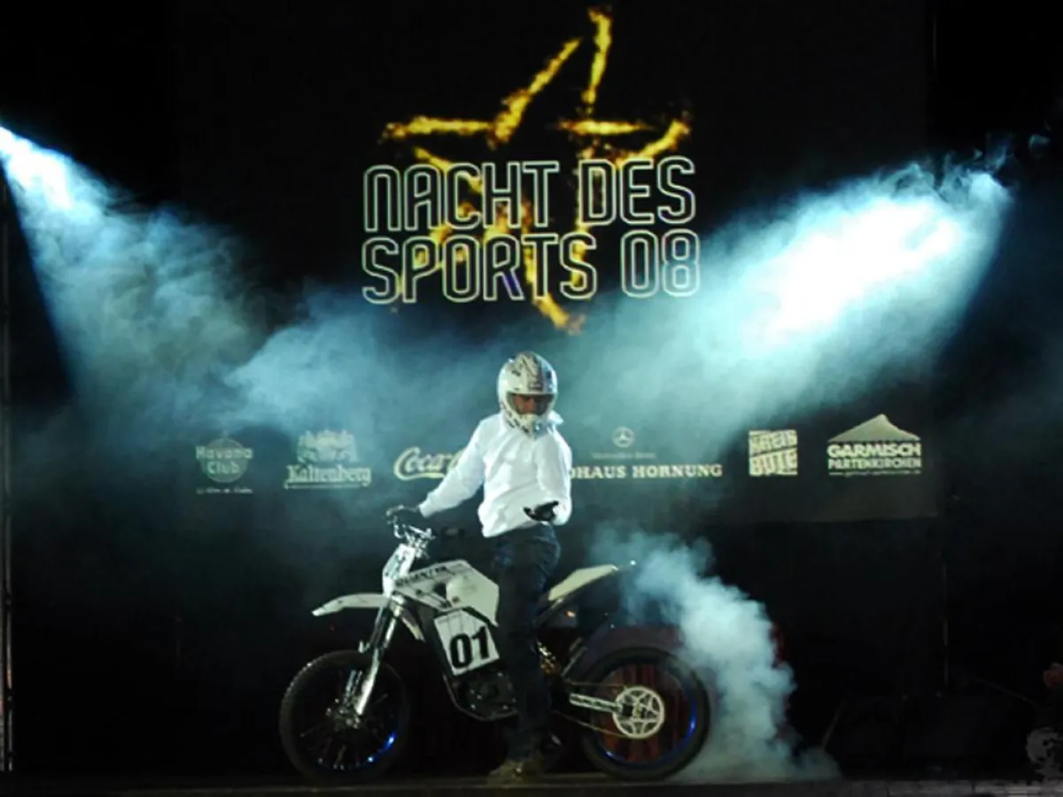 Das Elektromotorrad erobert die Bühne des Sports