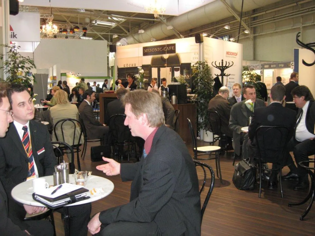 In Halle 5/C16 können sich Besucher der CeBIT 2012 über das aktuelle MESONIC-Angebot informieren.