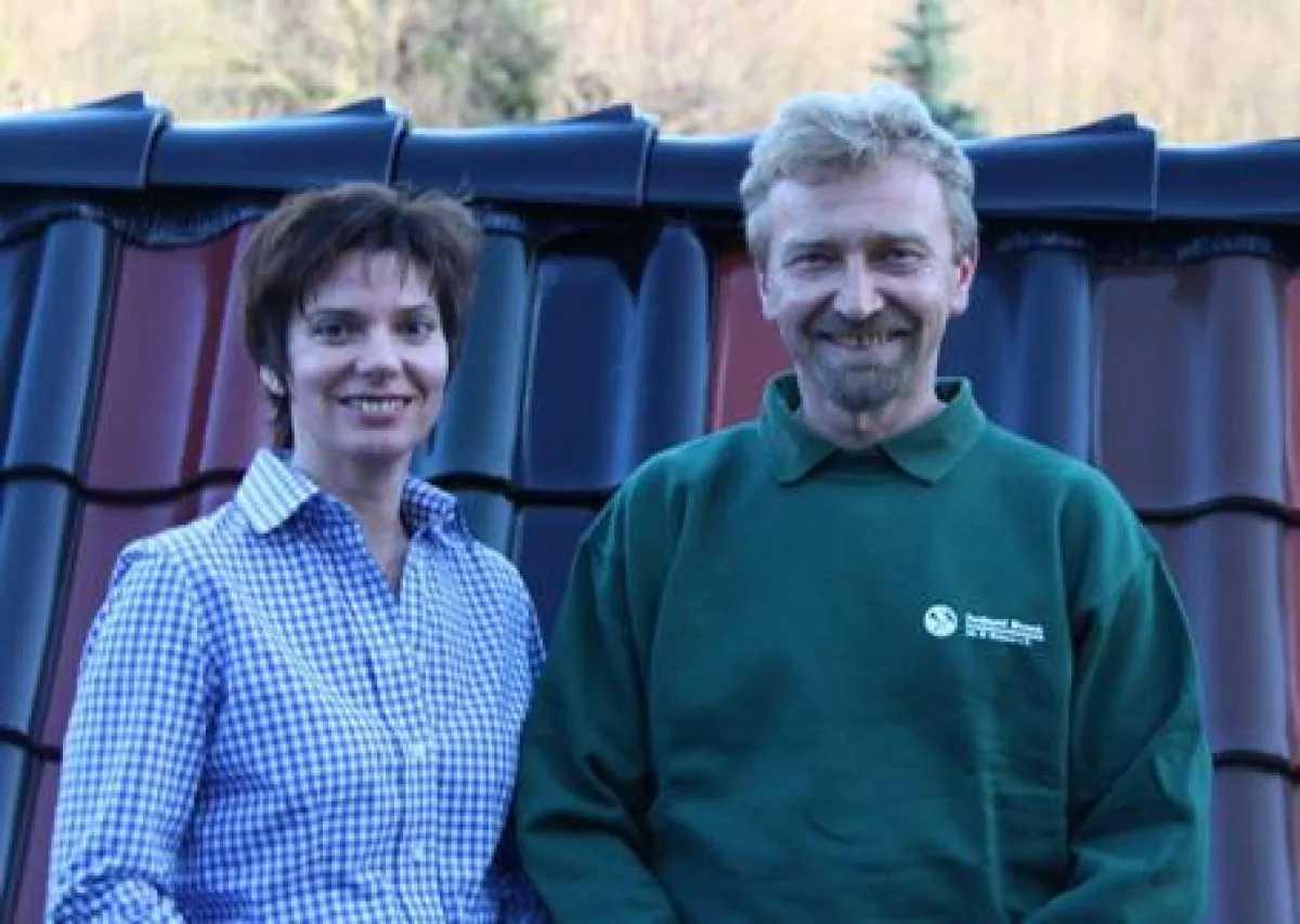 Dachdeckermeister Marion Meissner und Peter Mokry