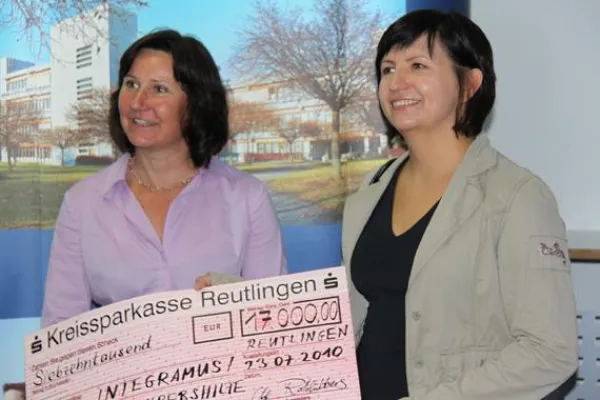 ESB-Studierende erradeln 17 000 Euro für guten Zweck Bild: ESB-Studierende erradeln 17 000 Euro für guten Zweck