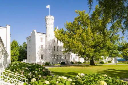 Die weiße Stadt am Meer — das Grand Hotel Heiligendamm erfüllt Sehnsüchte als „Place to be“ an der Ostsee Bild: Die weiße Stadt am Meer — das Grand Hotel Heiligendamm erfüllt Sehnsüchte als „Place to be“ an der Ostsee