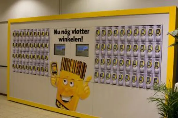 Bild: TOSHIBA TEC Mobile Shopping Experience bei JUMBO - Kunden scannen während des Einkaufs selbst