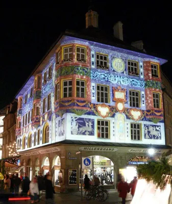 Lichtdesign und Lichtinstallation – kunstvolle Architekturbeleuchtung, Raumbeleuchtung und Objektbeleuchtung Bild: Lichtdesign und Lichtinstallation – kunstvolle Architekturbeleuchtung, Raumbeleuchtung und Objektbeleuchtung