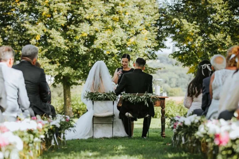 Bild: Romantische Hochzeiten auf dem Sonnenhof