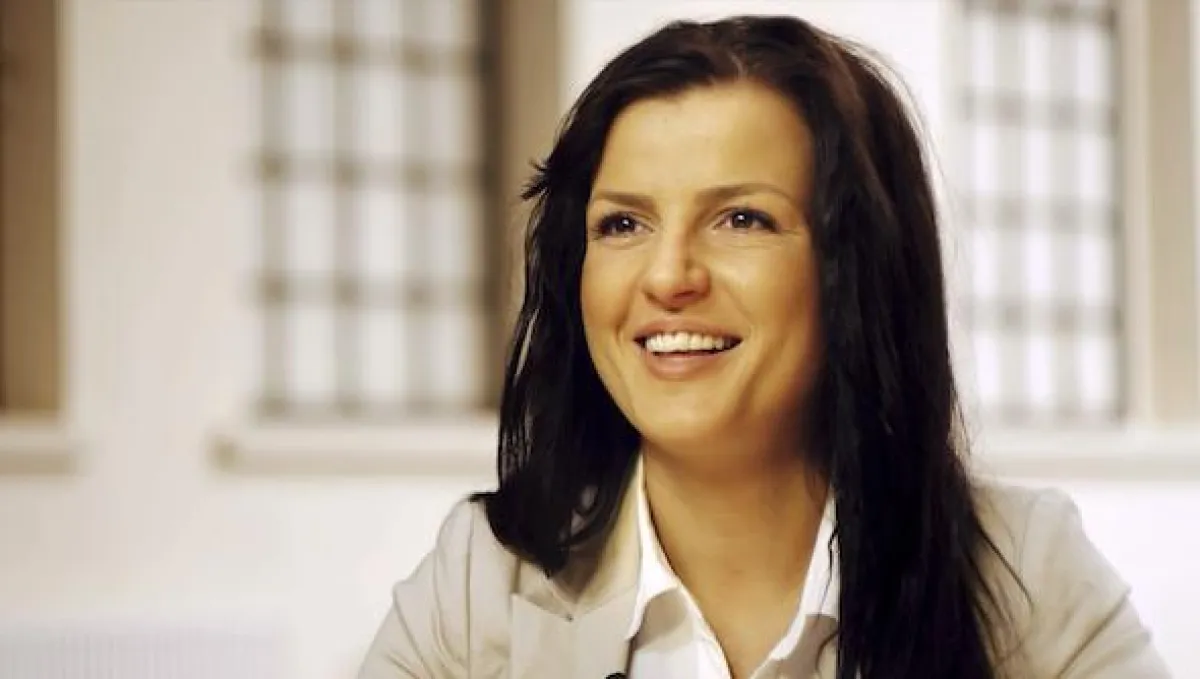 Nina Schwerdtfeger, CEO @  neo.says.miau. GmbH?