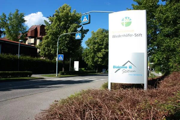 Bild: Altenzentrum Wiedenhöfer Stift in neuem Erscheinungsbild
