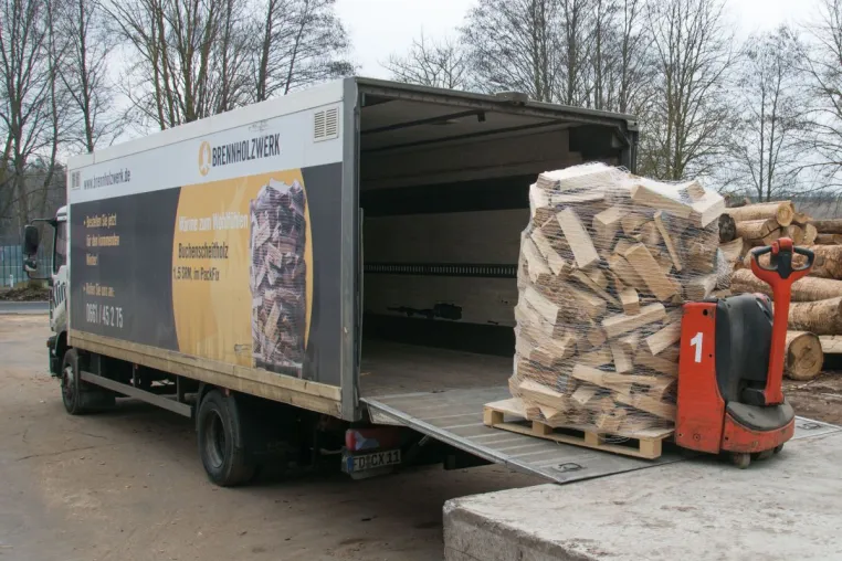 Bild: Das Brennholzwerk - Brennholz aus heimischen Wäldern aus der Mitte Deutschlands