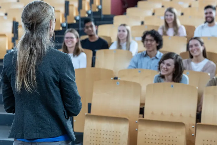 Bild: Ganz ohne „Ähm“: Studie zeigt langanhaltenden Trainingseffekt