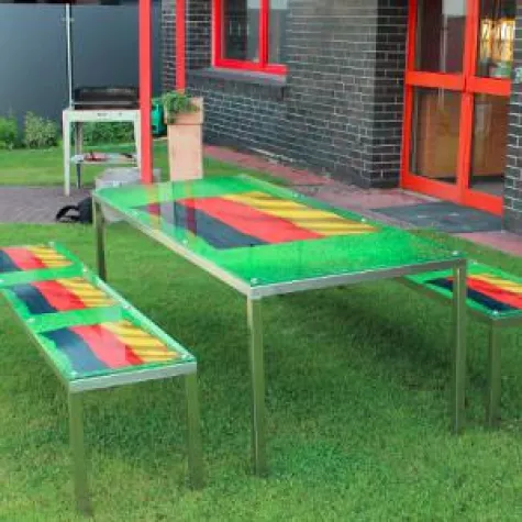 Bild: Fussball-Garnitur aus Glas und Edelstahl