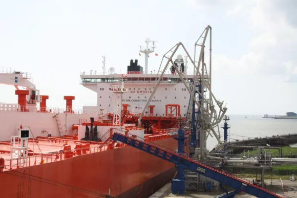 Bild: Fertigstellung neuer Öl-Löschanlage im Elbehafen