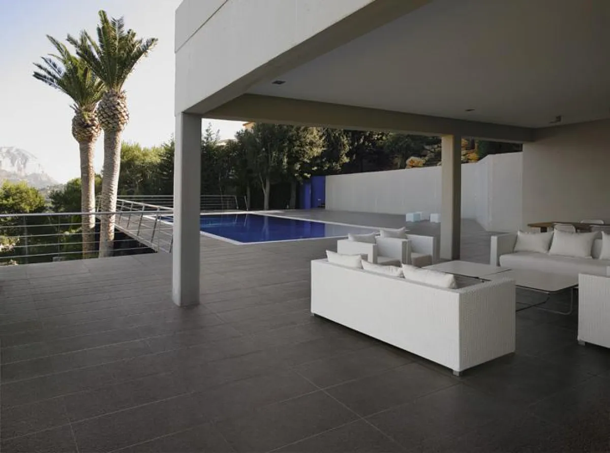 Ab sofort Teil des Fliesensortiments Porcelain Ultima:  die Kollektion X-Treme.  Foto: VitrA Fliesen