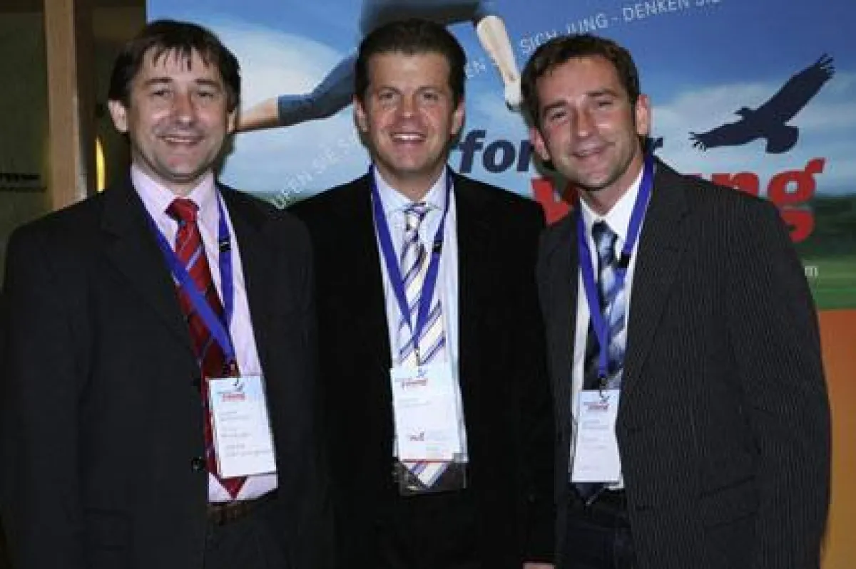 vlnr: Franz Buchecker (websLINE GF), Erich Bürger (forever young Hotels GF), Bernhard Buchecker (websLINE GF)