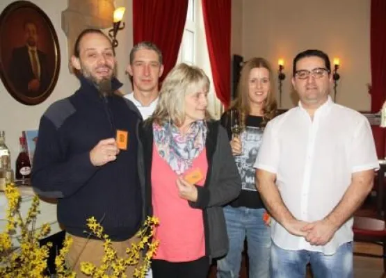 Goldprämie für Mitarbeiter ohne Krankheitstage Bild: Goldprämie für Mitarbeiter ohne Krankheitstage