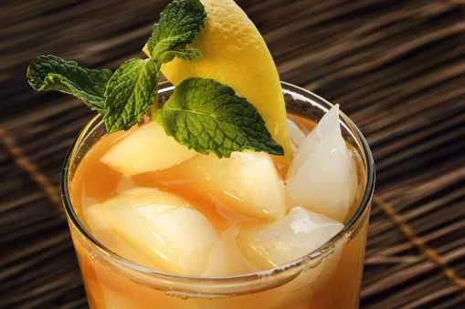 Bild: Trendgetränk Chai schmeckt auch eiskalt - YOGI TEE präsentiert leckere Mix-Rezepte für den Sommer