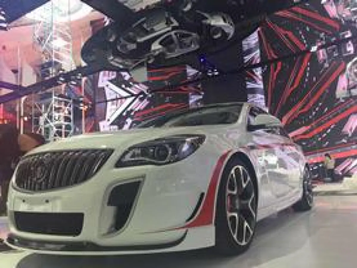 Irmscher Insignia Sonderfahrzeug in Shanghai