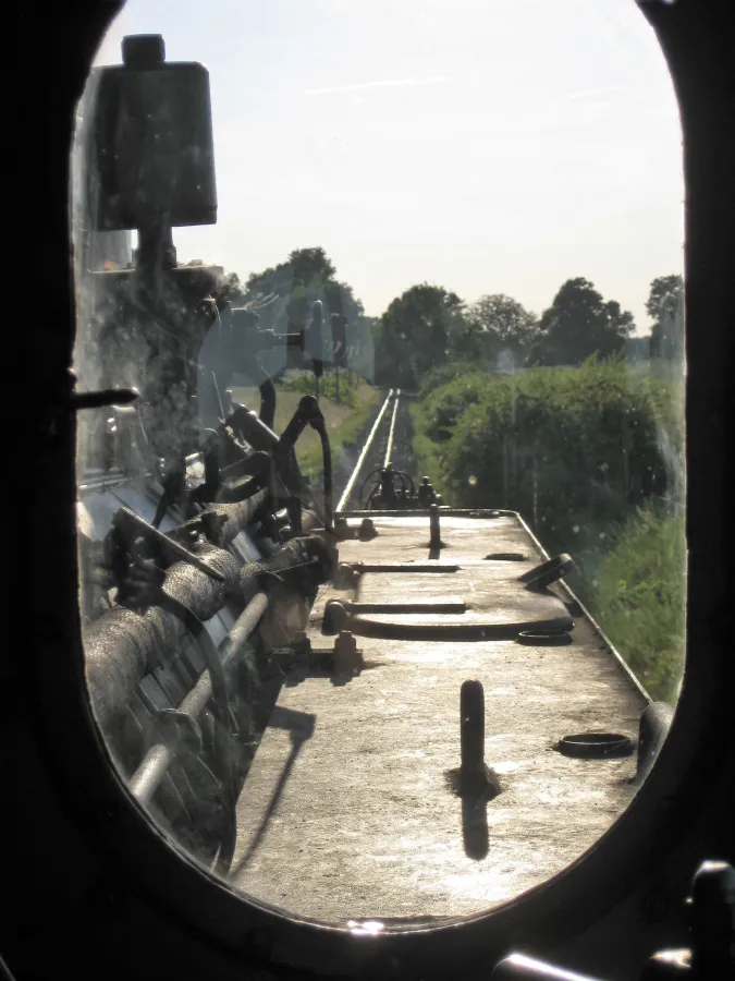Geschichten von Menschen und Zügen gibt es am 13. Mai im historischen Bahnhof Halbe (© ZUGhören / Markus Wetterauer)