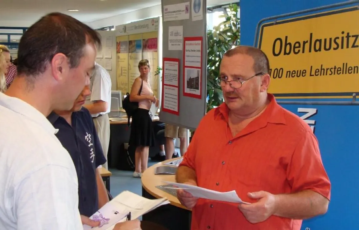 Die Mitarbeiter der TalenteSchmiede beraten regelmäßig Ausbildungssuchende