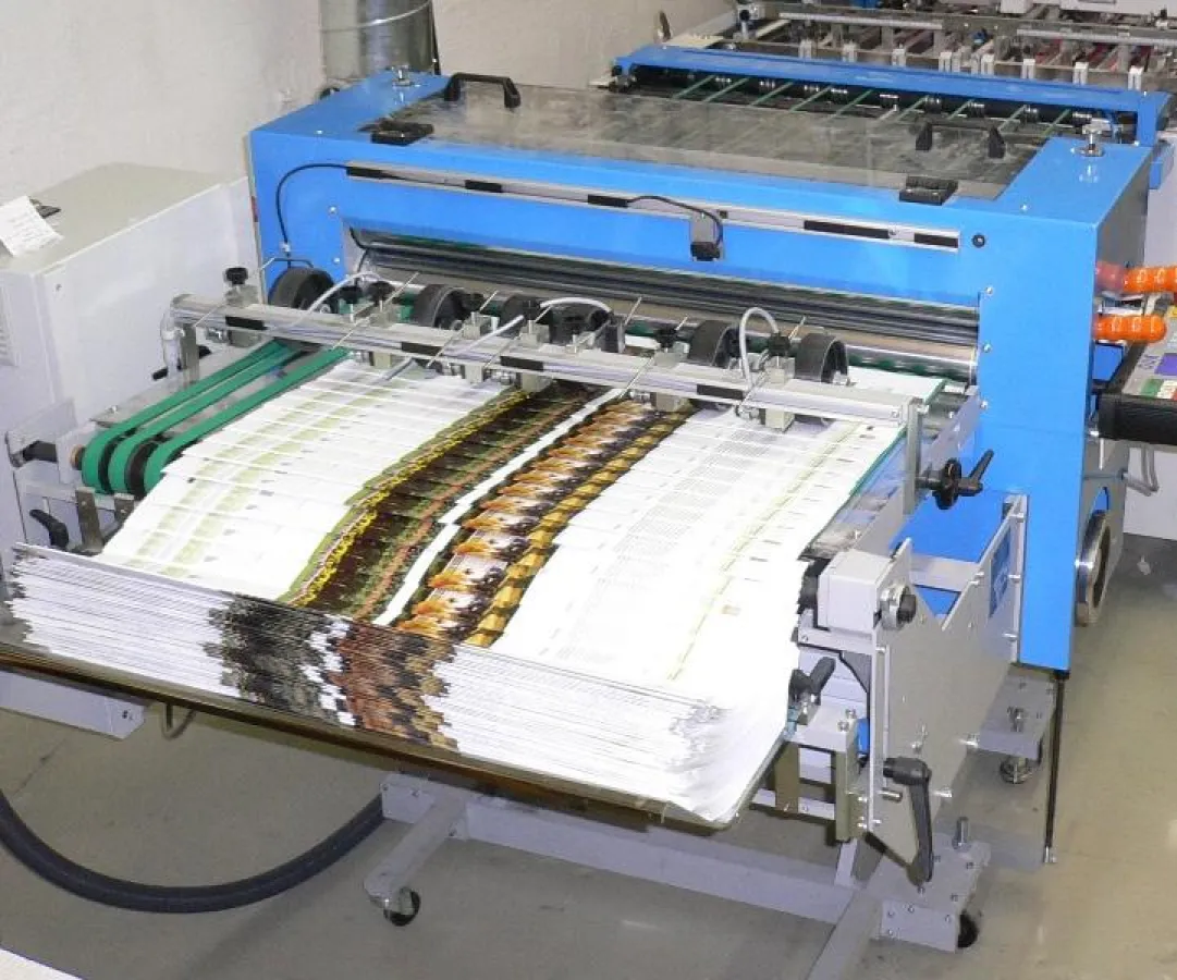 Bogenpresse mit Schuppenauslage PSS 800