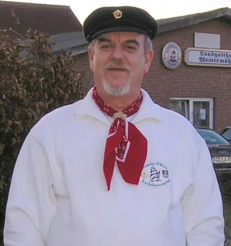 SHANTYS UND VIEL, VIEL ME(E,H)R - Eine neue maritime Gesangsgruppe etabliert sich in Schleswig-Holstein Bild: SHANTYS UND VIEL, VIEL ME(E,H)R - Eine neue maritime Gesangsgruppe etabliert sich in Schleswig-Holstein