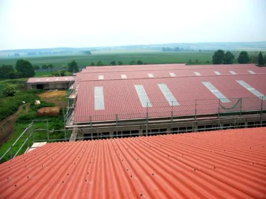 Bild: Dachsanierung des Solarpark Schlanstedt abgechlossen