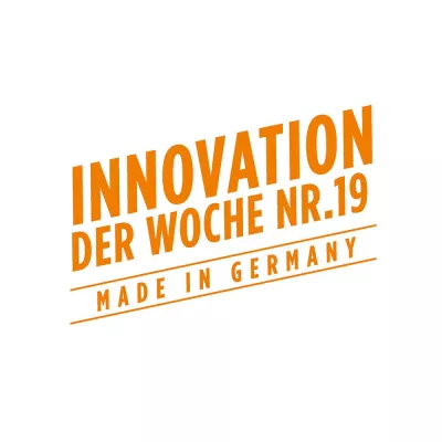 Innovation der Woche Nr. 19: Ruckzuck – der schicke Mantel wird zum Regenoverall Bild: Innovation der Woche Nr. 19: Ruckzuck – der schicke Mantel wird zum Regenoverall
