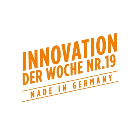 Innovation der Woche Nr. 19: Ruckzuck – der schicke Mantel wird zum Regenoverall Bild: Innovation der Woche Nr. 19: Ruckzuck – der schicke Mantel wird zum Regenoverall