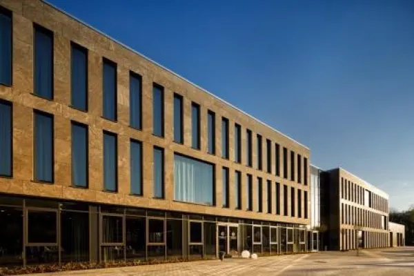 Eislinger Tor: Repräsentativer Gebäudekomplex Bild: Eislinger Tor: Repräsentativer Gebäudekomplex