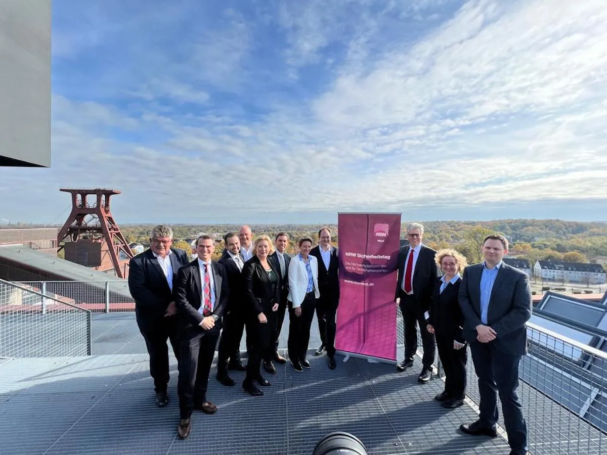 Expert:innen trafen sich beim NRW-Sicherheitstag der Allianz für Sicherheit in der Wirtschaft West.