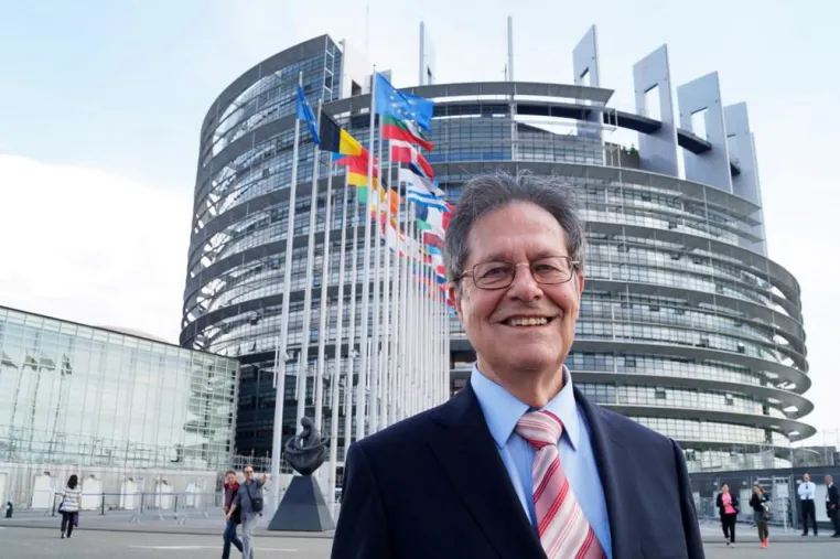 Bild: ÖDP-Europaparlamentarier Klaus Buchner am 1. Dezember in Stuttgart