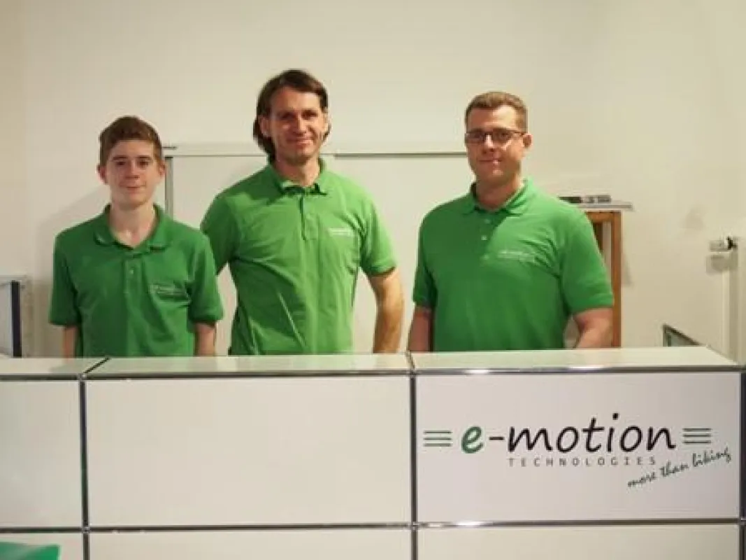 Team aus der e-motion e-Bike Welt Frankfurt