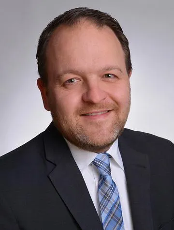 Bild: AENGEVELT vermittelt Mehrfamilienhaus in Krefeld