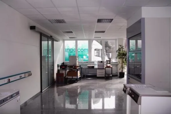 Bild: Geräteservice, Beratung & Schulung wird bei der Laborgerätebörse GROSS geschrieben