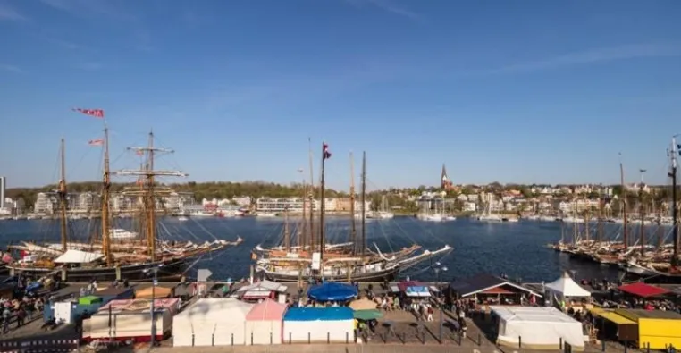 Ausflugstipp zu Himmelfahrt: Traditionelle Rumregatta im Hotel Hafen Flensburg erleben Bild: Ausflugstipp zu Himmelfahrt: Traditionelle Rumregatta im Hotel Hafen Flensburg erleben
