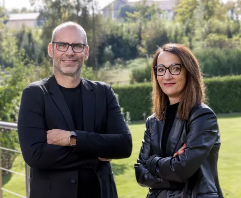 greiterundcie. versetzt Berge – seit zehn Jahren Bild: greiterundcie. versetzt Berge – seit zehn Jahren