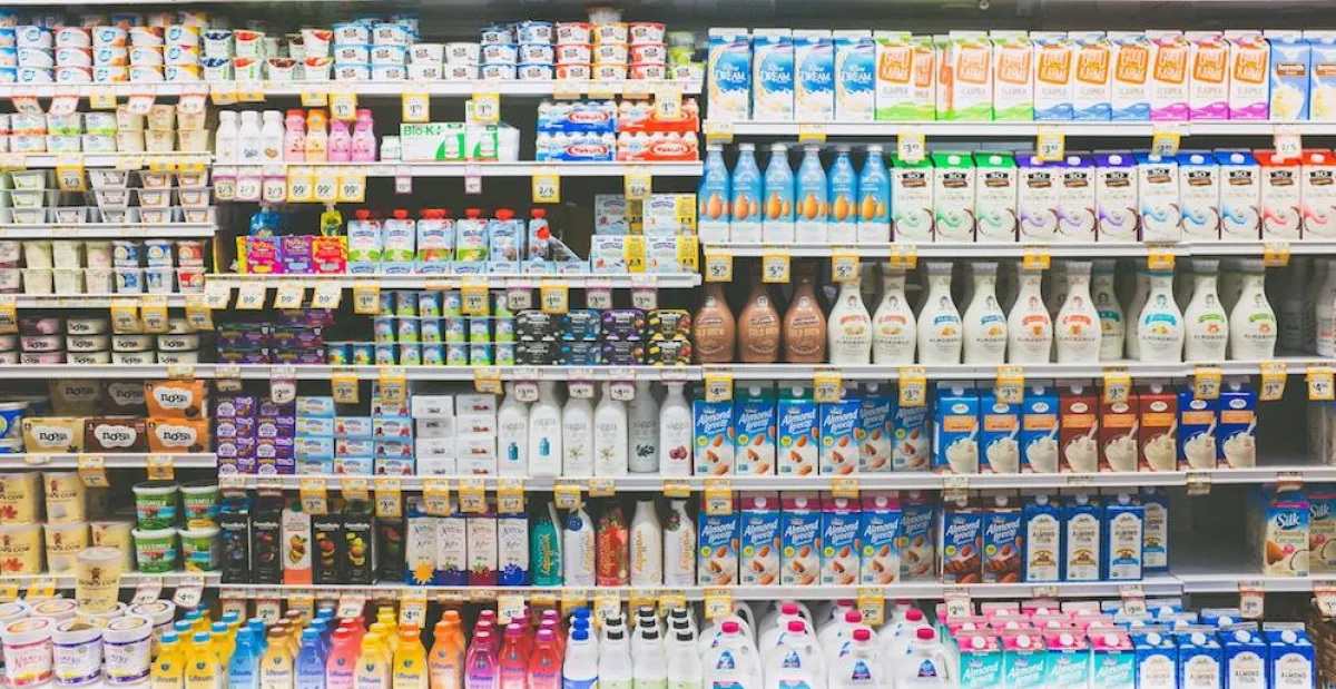 Die Regale sind voll - und die Bedingungen hart für vegane Neuprodukte.
