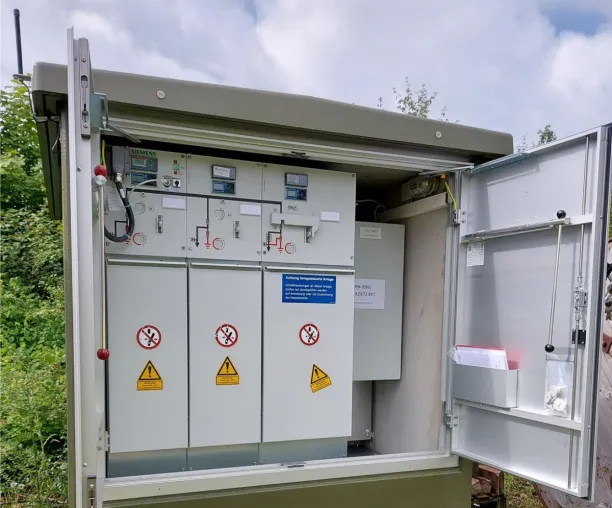 HanseWerk: SH Netz ersetzt im Amt Horst-Herzhorn kreisweit letzte 10.000-Volt-Freileitung durch Erdkabel Bild: HanseWerk: SH Netz ersetzt im Amt Horst-Herzhorn kreisweit letzte 10.000-Volt-Freileitung durch Erdkabel