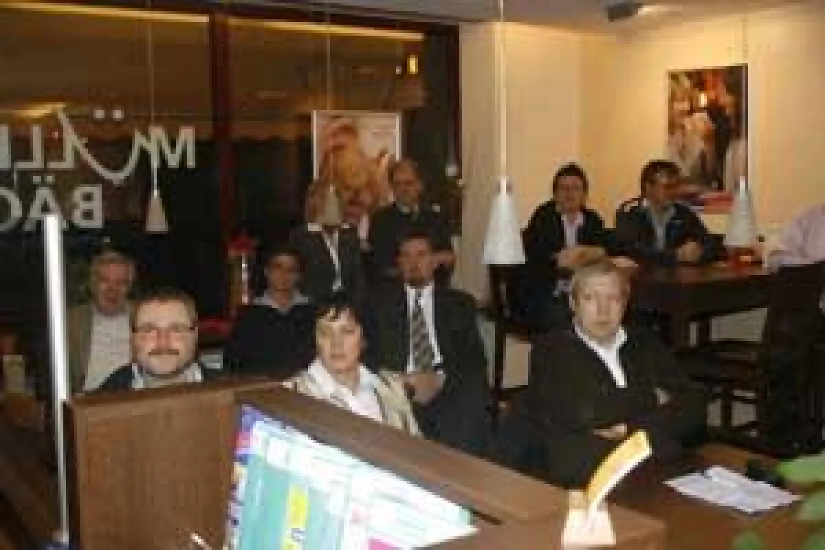 Einige Teilnehmer in der MÜLLERBÄCK Filiale