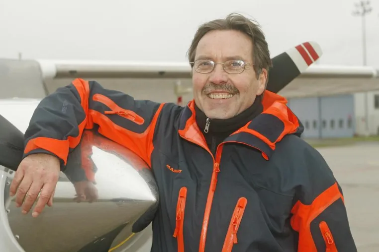 Bild: „Rosen-Flieger“ startet zur großen Afrika-Tour