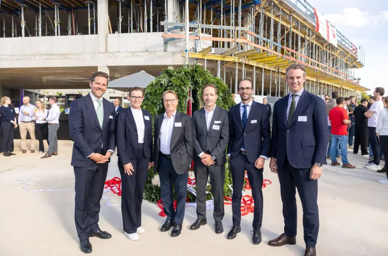 Bild: Art-Invest Real Estate feiert Richtfest für das Xperience Quartier