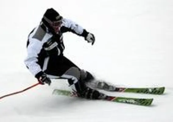 Bild: Ski-Weltrekordler Christian Flühr besorgt: TV-Verträge dürfen den Skisport nicht lahm legen