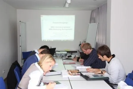 Bild: Rund um Augsburg berufsbegleitend zum MBA Vertriebsingenieur und MBA Marketing-Management